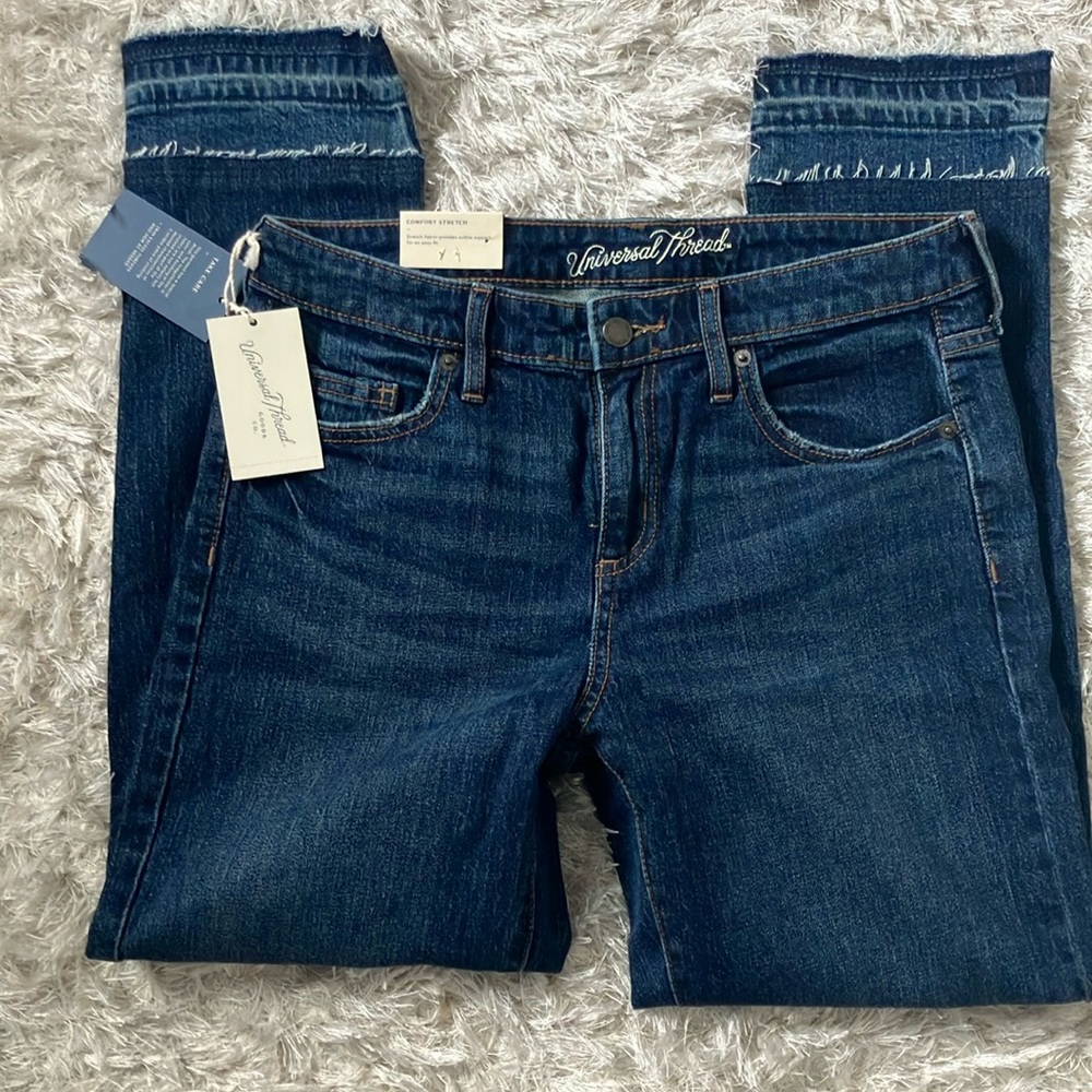 Universal Thread hi rise boyfriend jeans 4 Short NWT